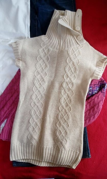 sweter z golfem i długa różowy sweter