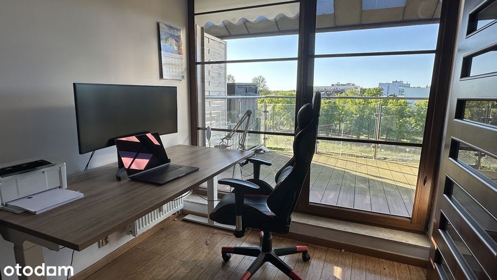 Przestronny penthouse blisko morza + garaż + taras