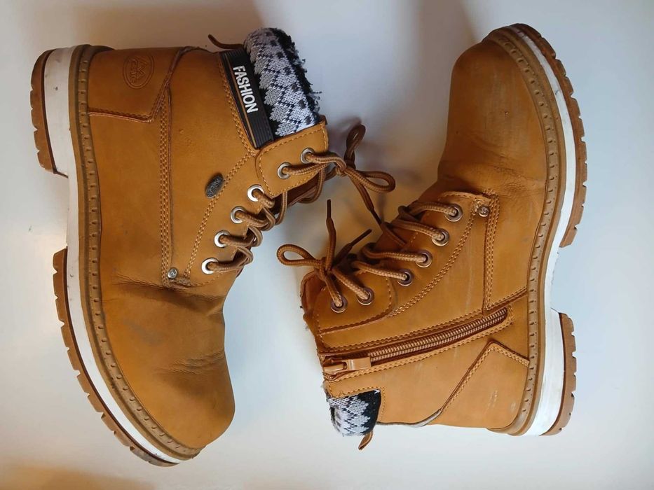 Buty zimowe Fashion ocieplane rozpinane na boku sznurowane 39'