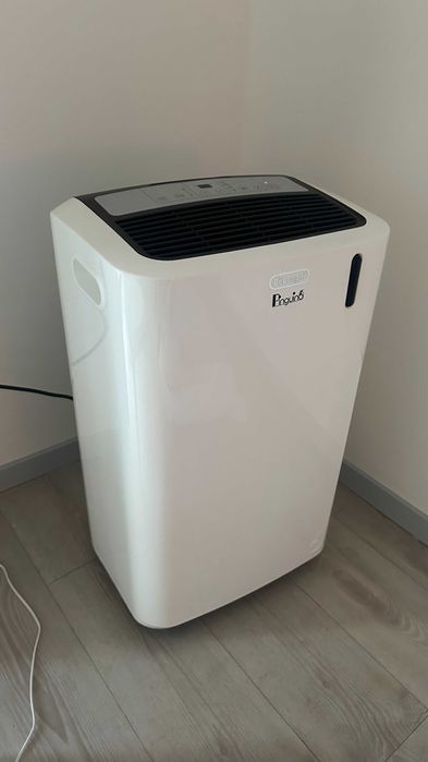 Ar condicionado portátil De’Longhi Pinguino PAC EM90K SILENT
