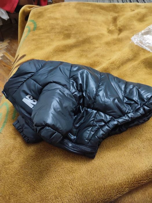 Курточка для собак середніх порід