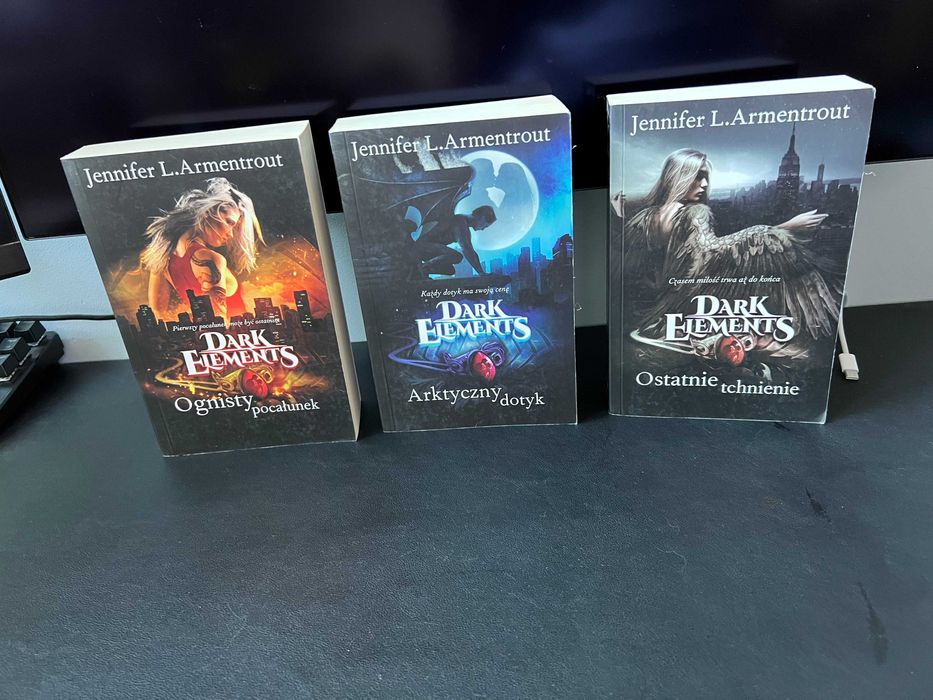 Jennifer L. Armentrout Dark Elements Ognisty pocałunek, Arktyczny dotyk, Ostatnie tchnienie