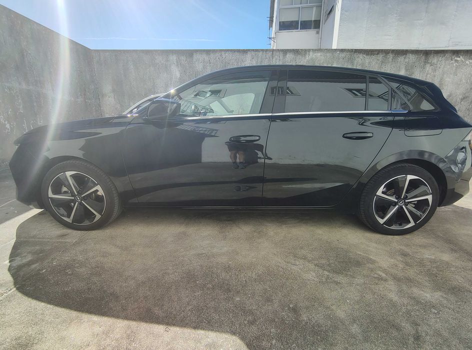 Opel Astra 1.6 PHEV Elegance — photo 3