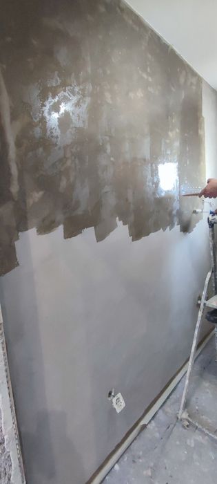 Aplicador de papel de parede e micro cimento