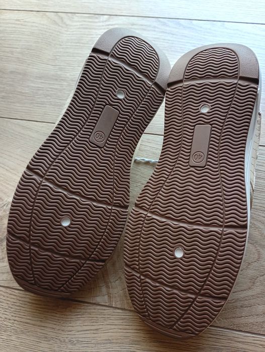 Buty, sneakersy damskie, beżowe r.40, nowe, wysyłka gratis!