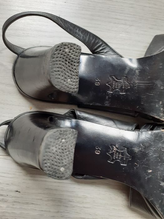 Buty letnie na obcasach