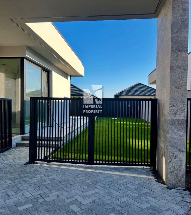 Продаж унікального та дизайнерського, будинка в котеджному містечку!