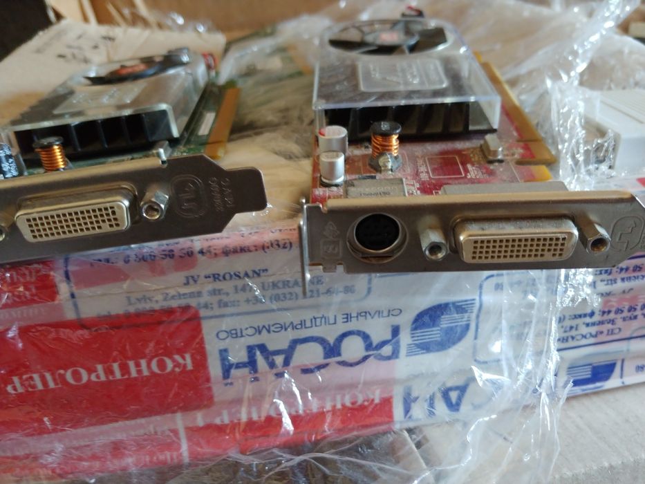 Видеокарта Radeon 256МБ