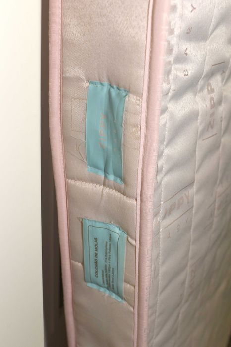 Cama de Viagem/ ou fixa para bebé, criança