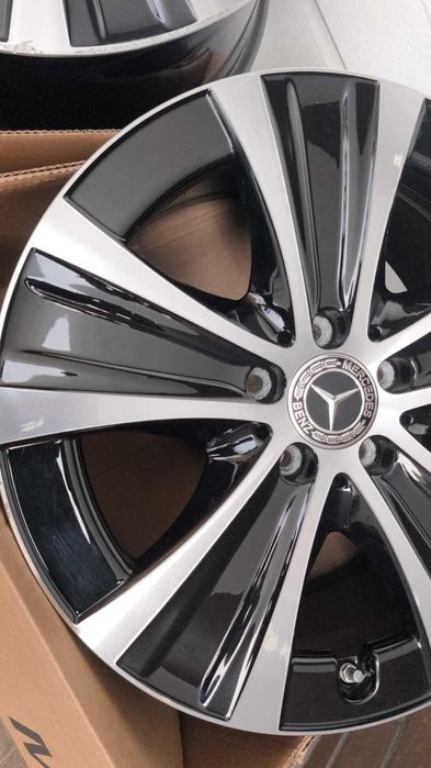 Felgi aluminiowe Mercedes E Klasa W213 18' 5x112 2x8J 2x9J (OL767F)