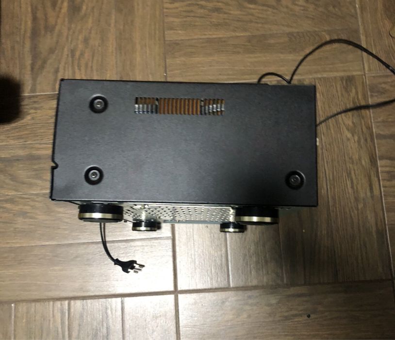 Стерео підсилювач