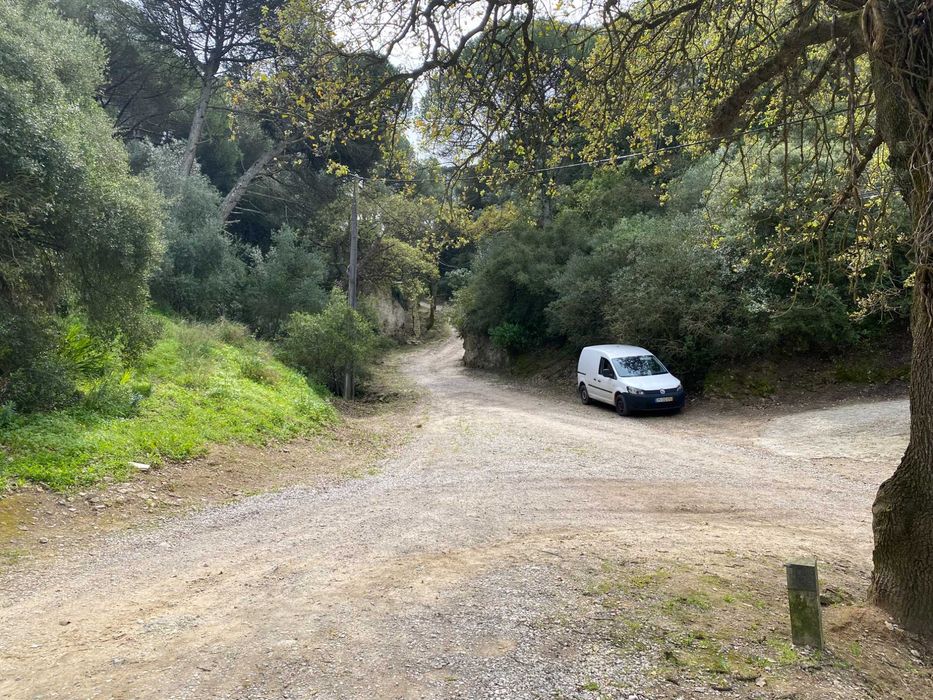 Exclusiva Ruína com Projeto de Reabilitação na Serra da Arrábida