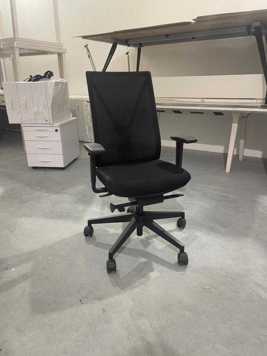 Fotel Grisberger Yanos czarny