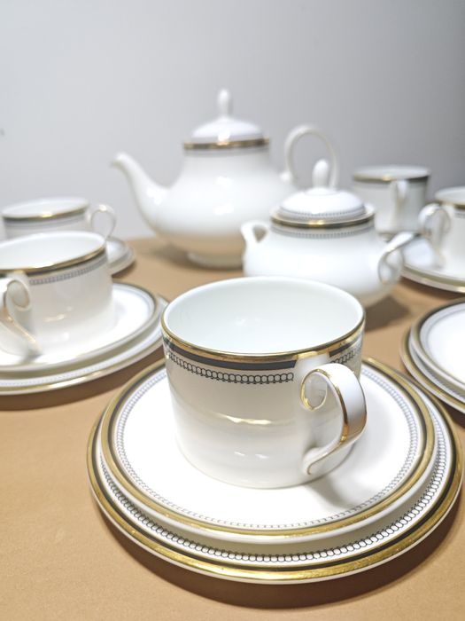 Royal Doulton - PAVANNE