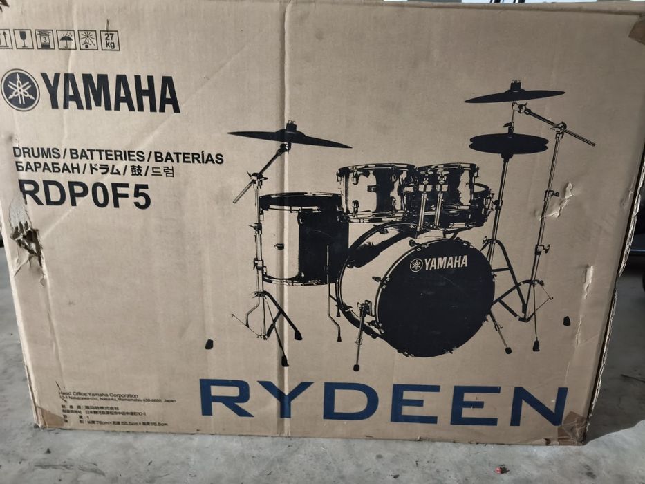 Bateria Yamaha com pratos Zildjian