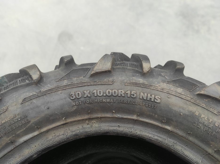 Pneus 4x4 IPT Blackwater 30x10.00xr15 idial para Jimny
