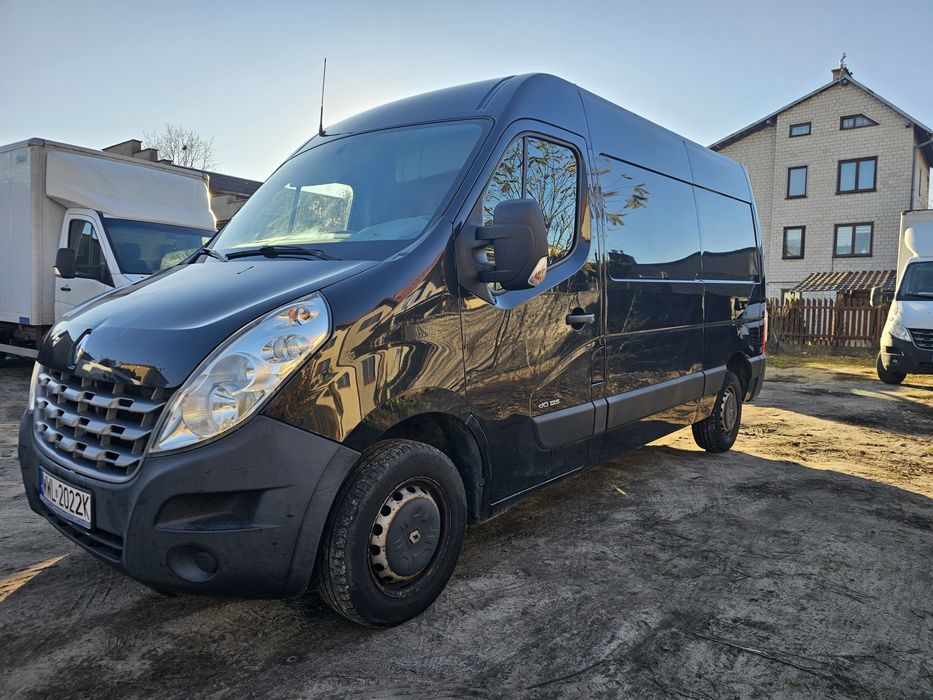 Wynajem busa aut dostawczych z winda wynajem samochodu autolaweta