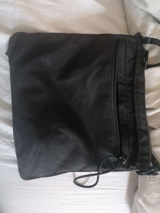 Bolsa Prada preta