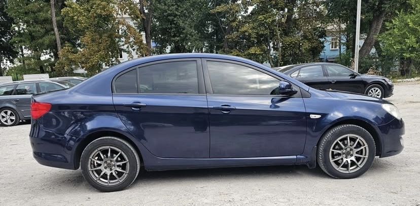 Продам автомобиль MG 350