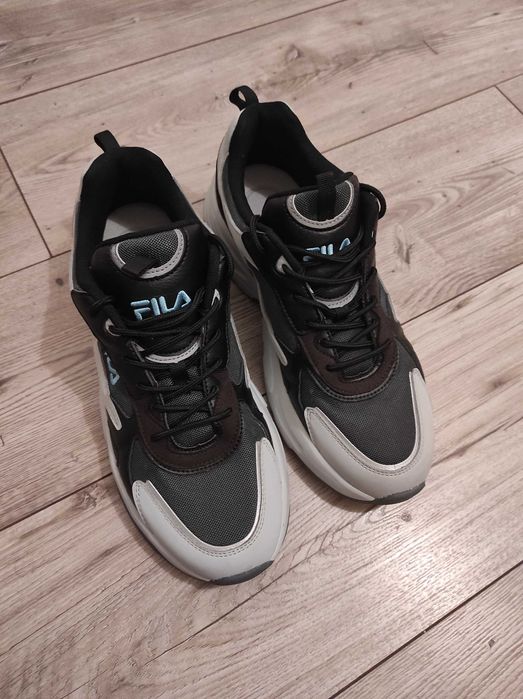 Buty sportowe sneakersy Fila Novarra 44
