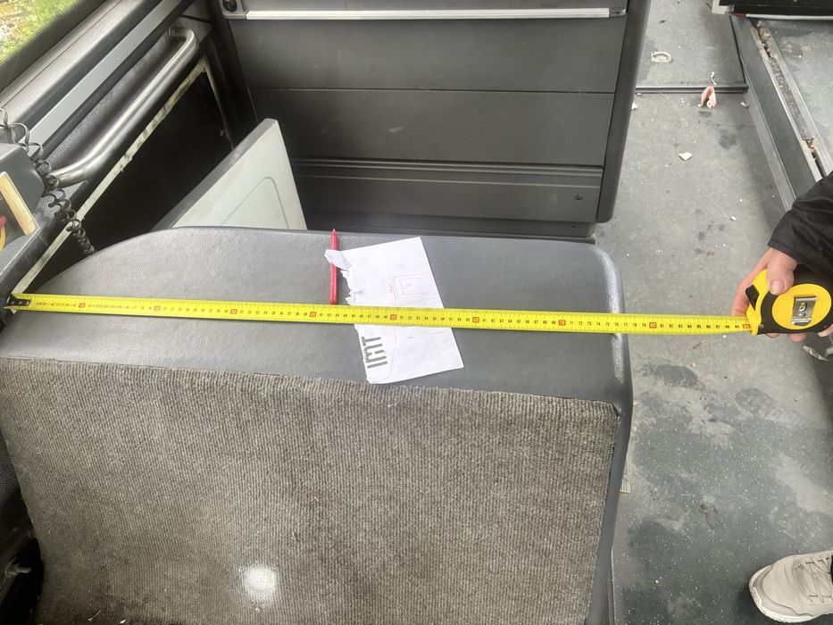 Vendo casa de banho portatil de um autocarro