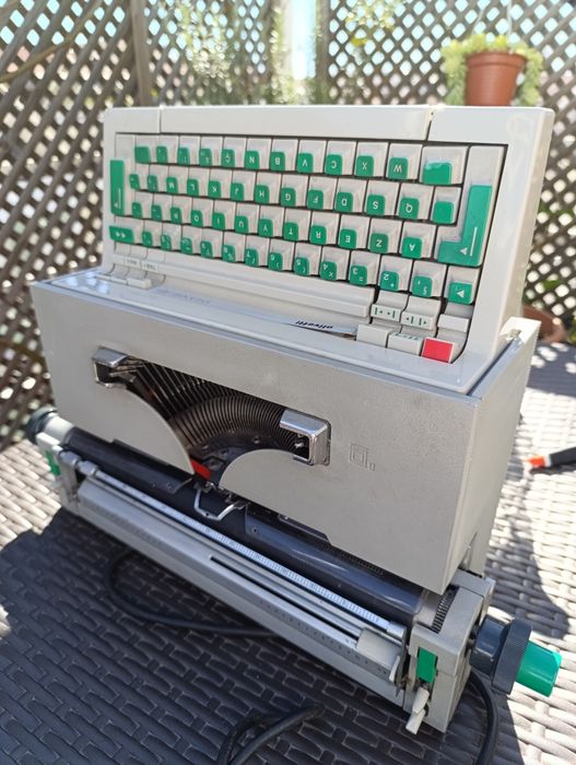 Olivetti Praxis 48 Máquina de escrever