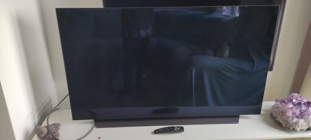 LG  OLED 52" Smart TV