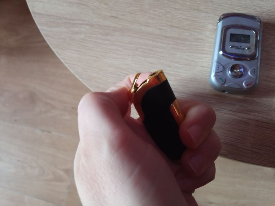 Продам зажигалки