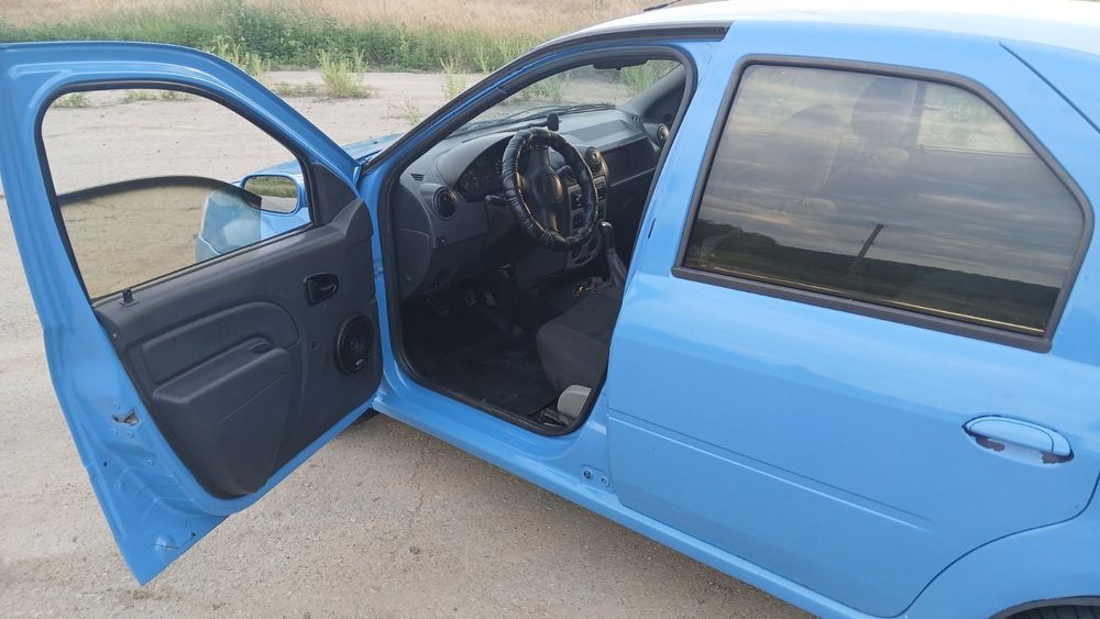 Дача логан на полном ходу