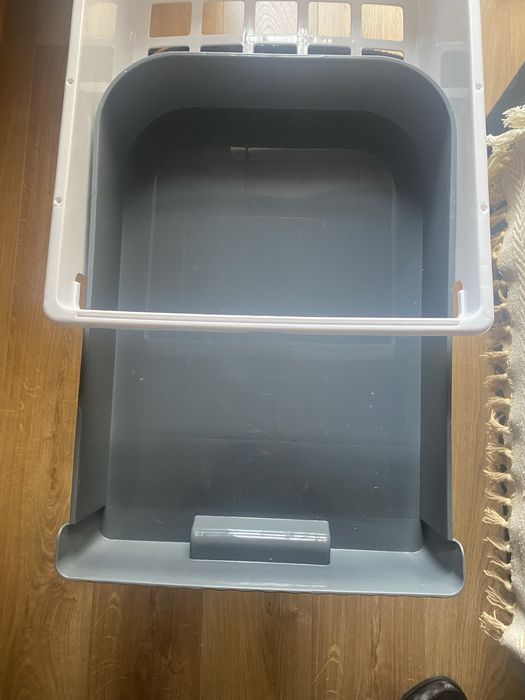 Liteira  para gatos Nova, sem uso !