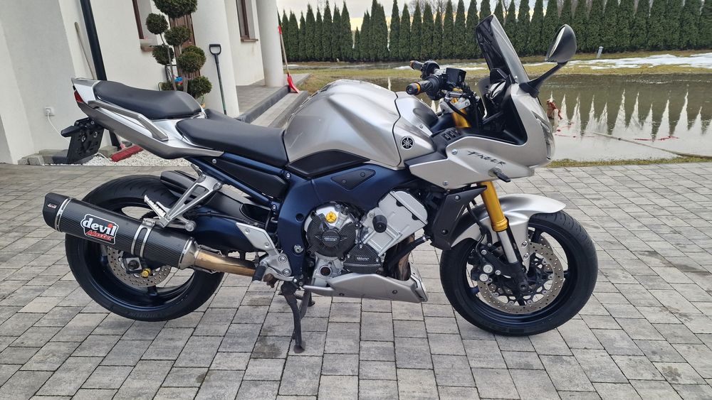 Yamaha fz1 super stan