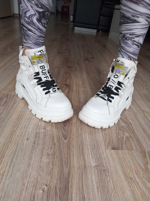 Buty damskie Buffalo nr 38
