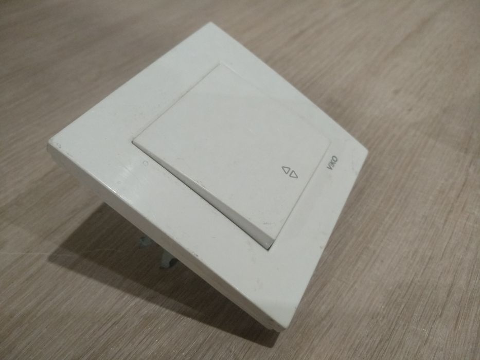 Вимикач Viko karre