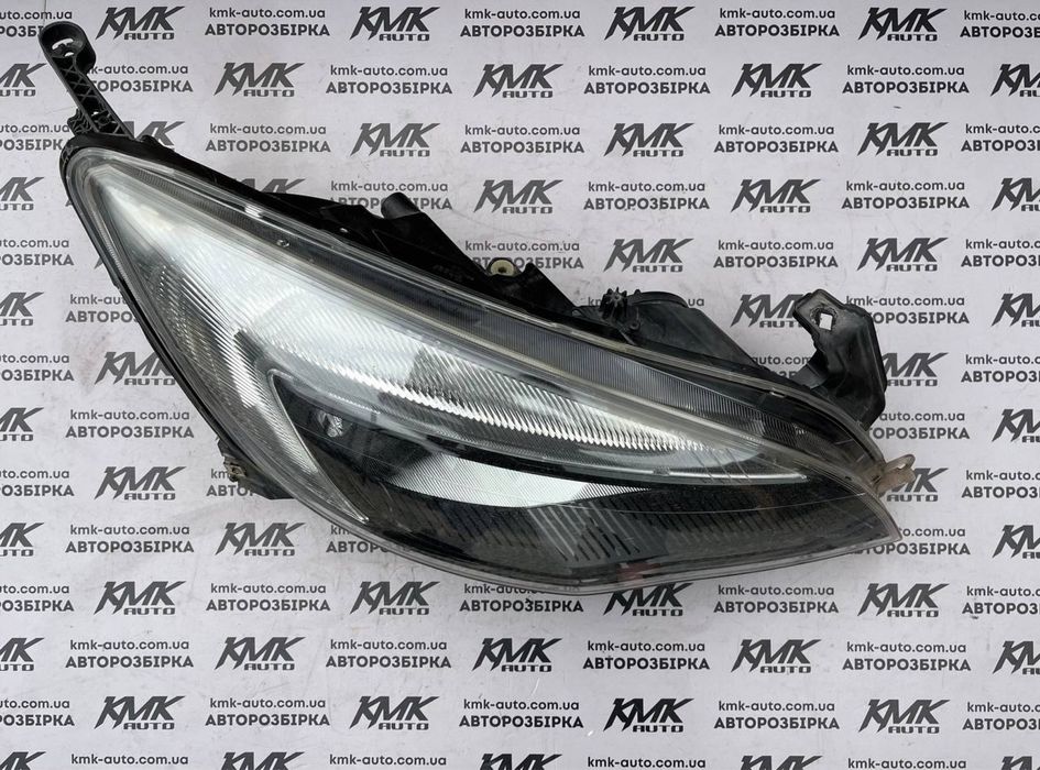 Фара передня права Opel Astra J 09-12р. Європа Опель Астра Джей