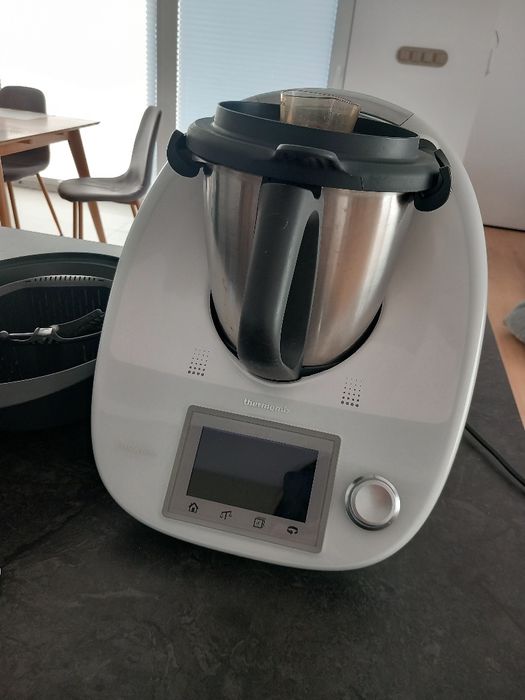 Thermomix TM5 plus gratis ksiażka