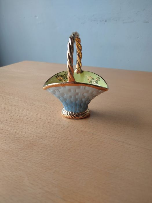 Cesta em cerâmica da "Elpa" Alcobaça.