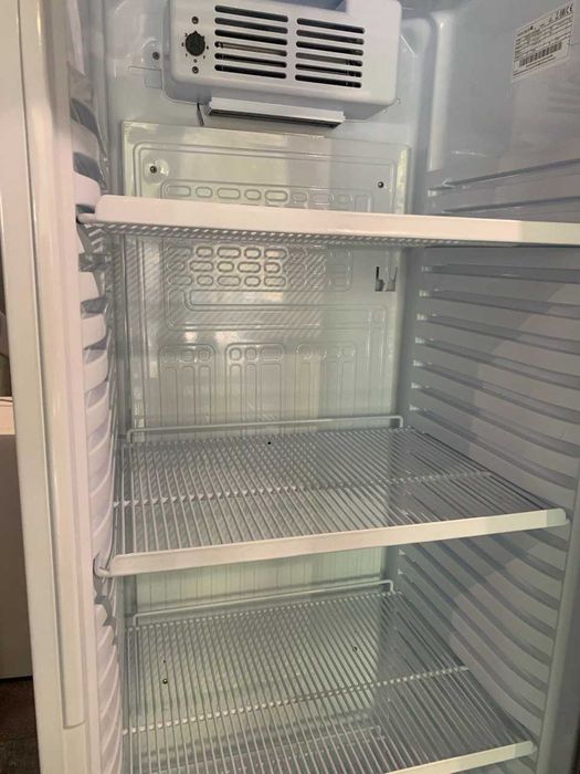 ХОЛОДИЛЬНИК Шафа холодильна Tefcold CEV425 1 LED