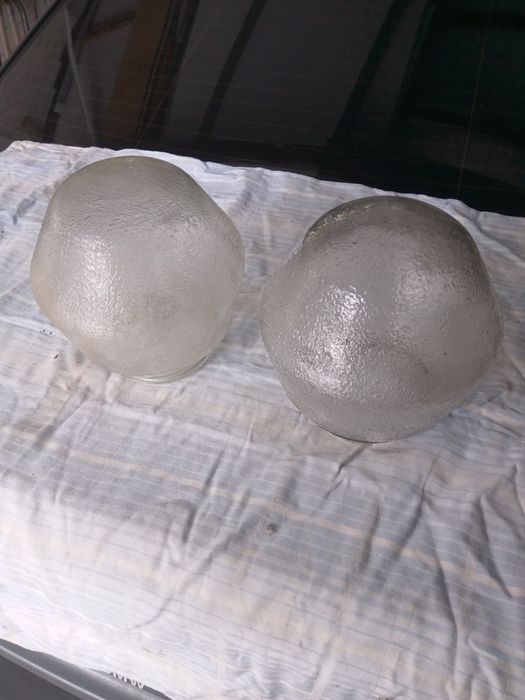 Szklane klosze do lamp