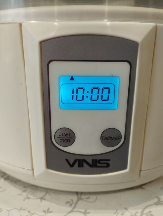 Йогуртниця на п'ять скляних стаканчиків