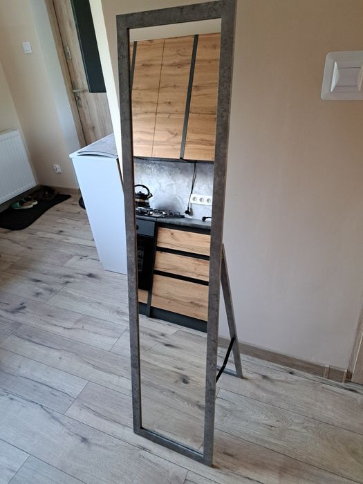 Sprzedam lustro stojace