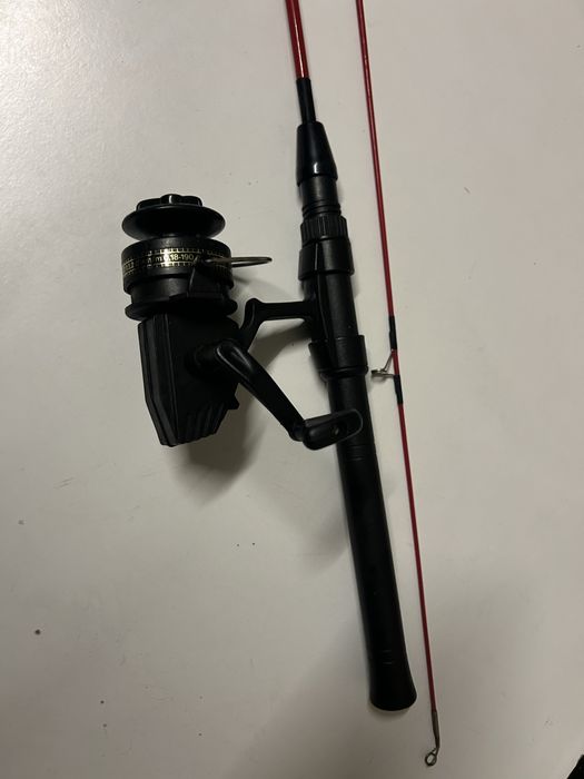 Cana de pesca vermelha