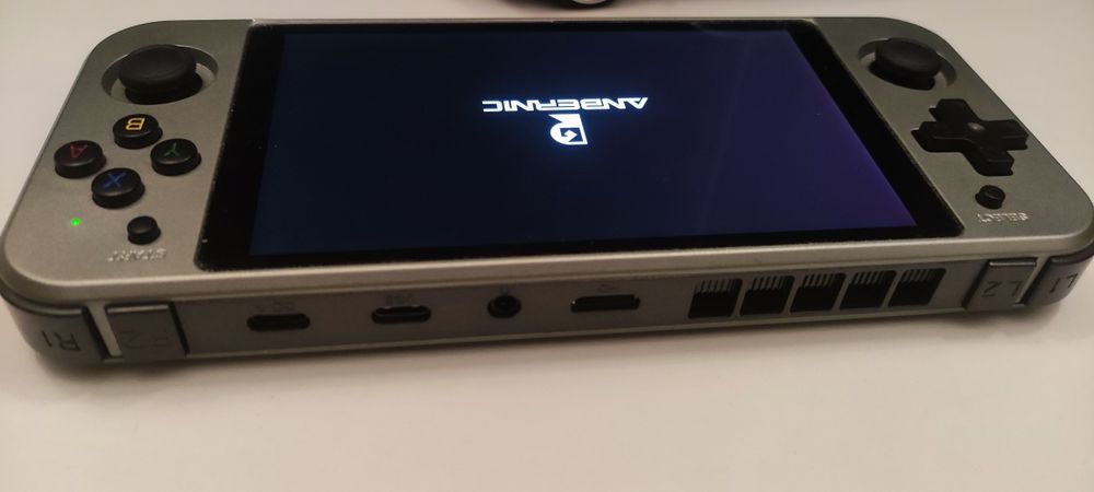 Anbernic RG552 android
