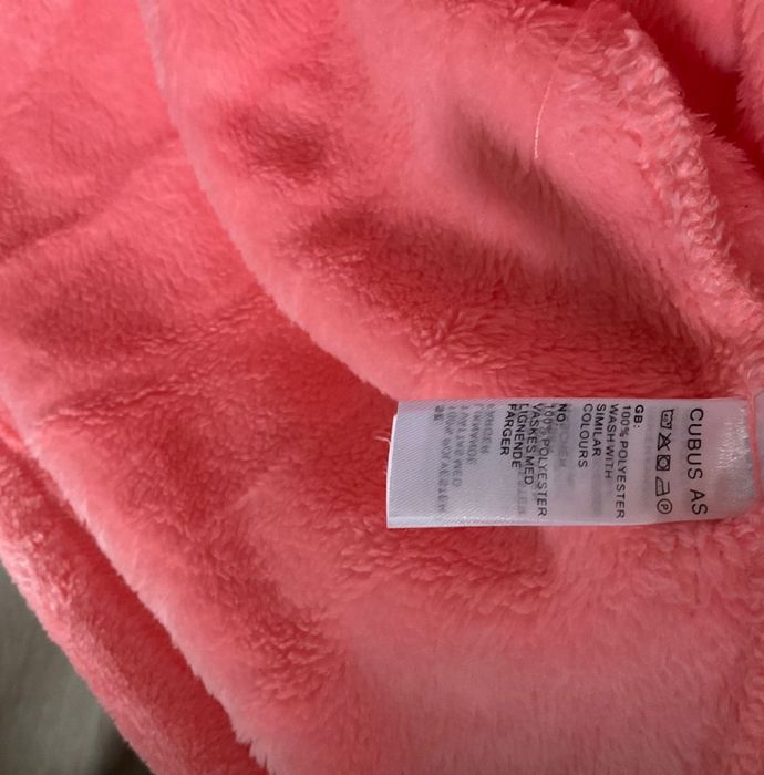 CUBUS mięciutki brzoskwiniowy szlafrok rozmiar M nowy bez metki