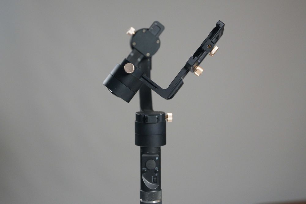 ZHYYUN - Tech Crane Plus