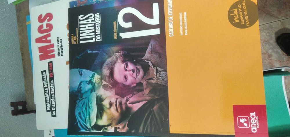 Linhas da História 12º Ano Livro de Atividades