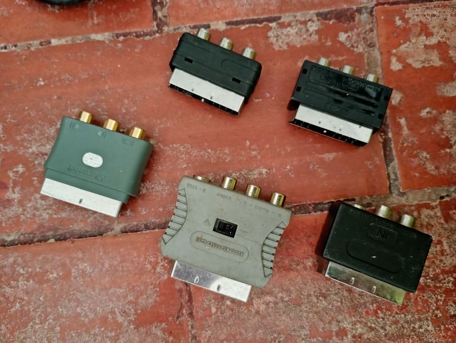 Adaptadores SCART  RCA