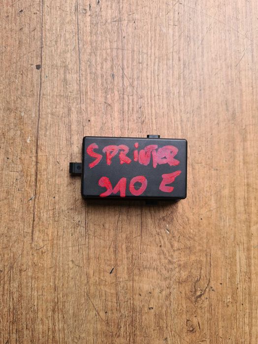 Mercedes eSprinter 907 22r wzmacniacz antenowy