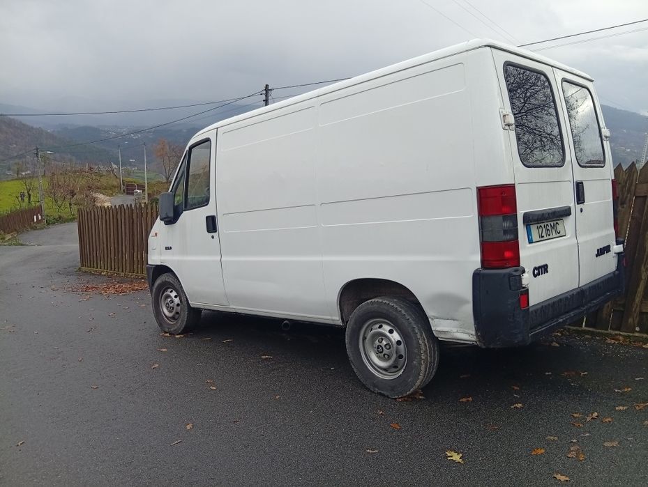 Vende-se carrinha para de trabalhar