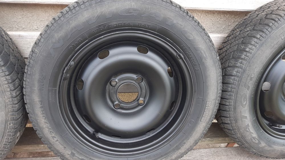 Шини з дисками 175/70/R14