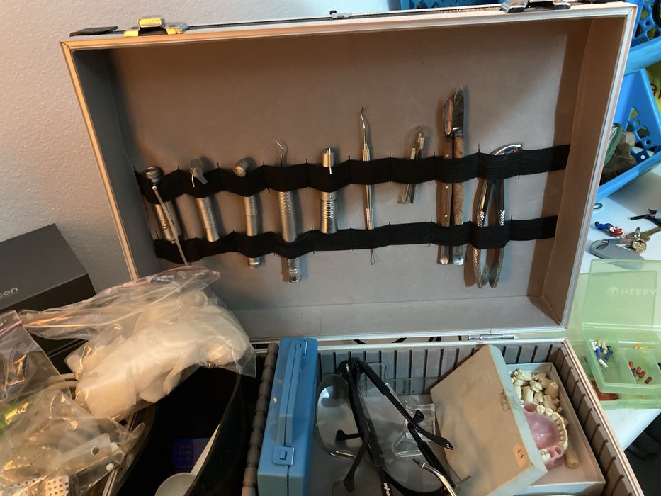 Material Dentario Universitario